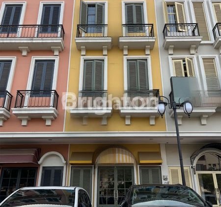 Ruko Pik2 Osaka 3 Lantai 2 Muka