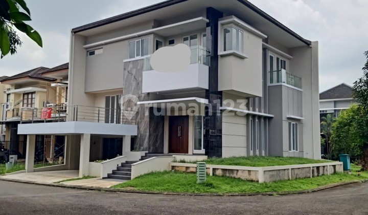 Comfortable & Spacious Residential House at The Green BSD Cluster Vineyard Tangerang