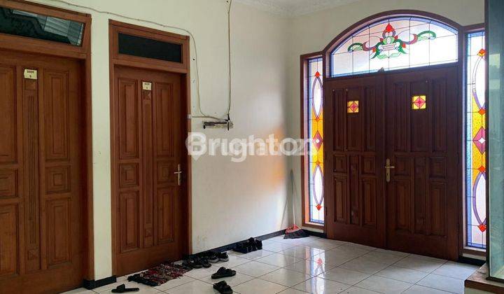 Rumah Besar Di Simpang Raya Langsep Malang 2