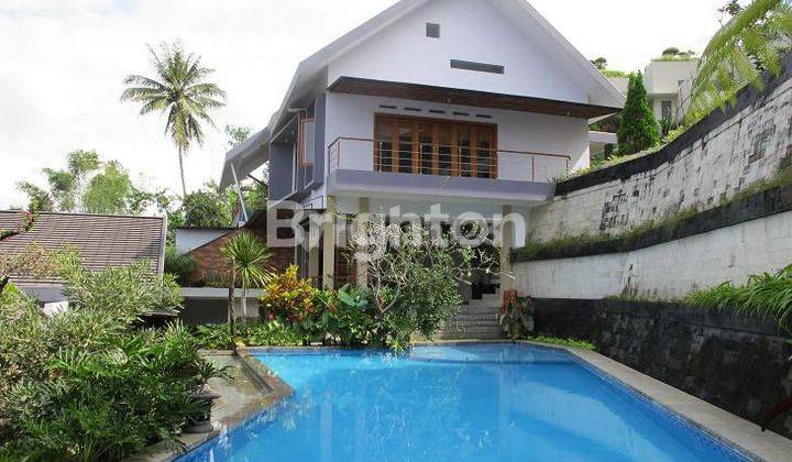 Villa Modern Di Perumahan Tidar Malang + Kolam Renang 1