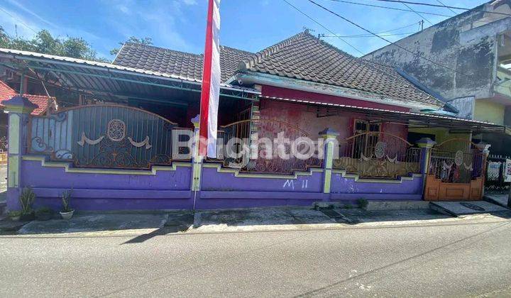 Rumah Posisi Hook Berada Di Perumahan Kenari Kota Blitar 2