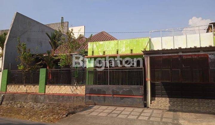 Rumah dan Ruang Usaha atau Toko di Asrikaton Pakis 