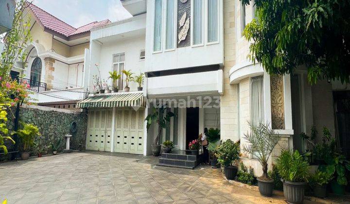 Rumah Mewah Terawat Di Jalan Bangka Raya Jakarta Selatan Rumah Semi Furnished SHM - Sertifikat Hak Milik Bagus 2