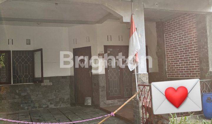 RUMAH CAKEP 2 LANTAI D PUSAT KOTA DEKAT EXIT TOLL SUMARECON 1