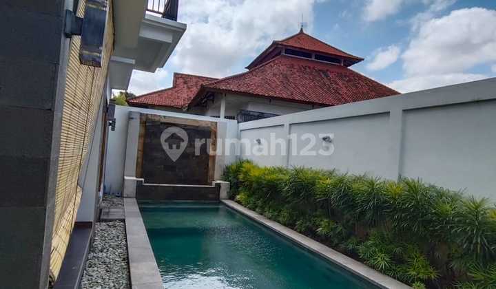 Muding Kerobokan Bali Villa