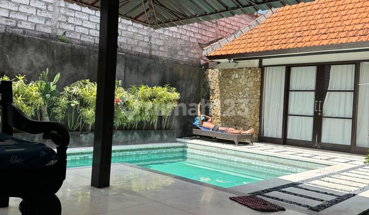 Villa Luas Goa Gong Jimbaran Bali