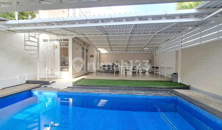 Villa Dekat Hotel Plagoo Nusa Dua Bali