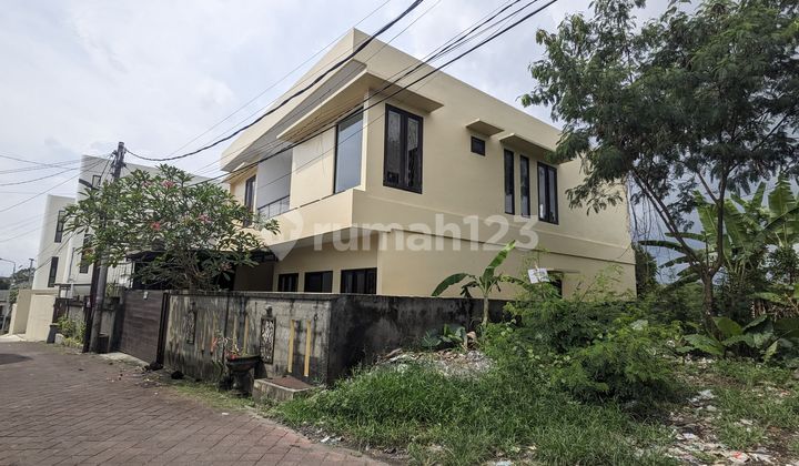 Rumah Pengending Dalung Bali