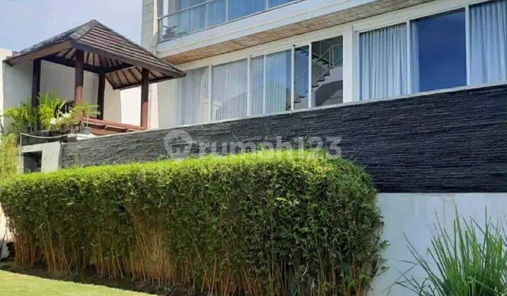 Villa Near Ungasan Beach South Kuta Bali