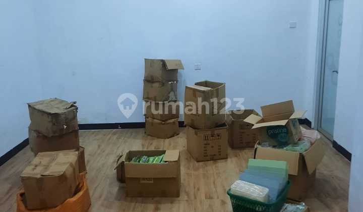 Rumah Dengan Luas Tanah Besar, Posisi Dihook, Lubuk Baja, Batam