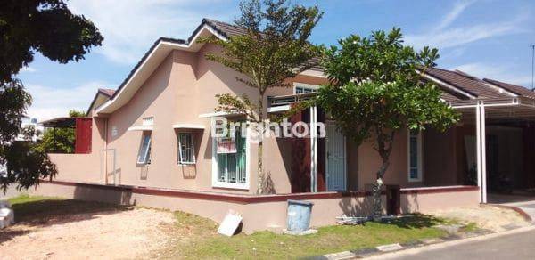 Rumah Cantik, luas, lokasi hook, siap huni, PURI SELEBRITI 2, Nongsa, BATU BESAR - BATAM 1