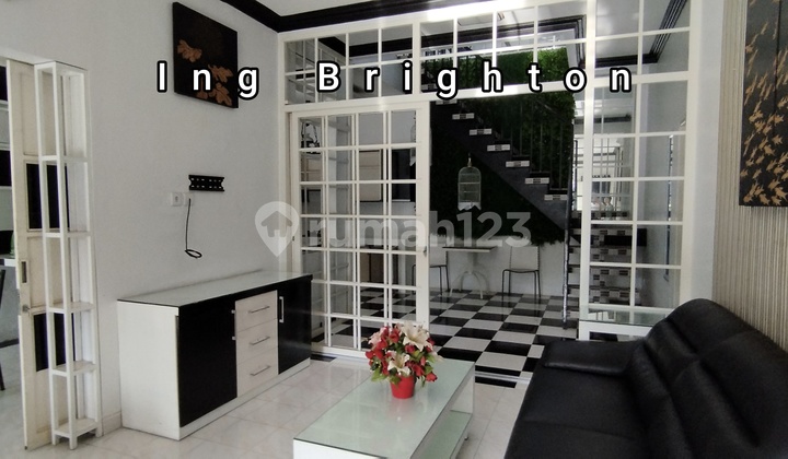 3-Story House, Beautiful and Aesthetic, Flood-Free, Move-In Ready, Well-Maintained, Clean, Located in Taman Dutamas, Near Simpang Kara, Batam Centre
