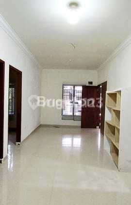 For Rent, Move-In Ready House, Location at Diamond Palace, Raja Isa Street, Batam Centre