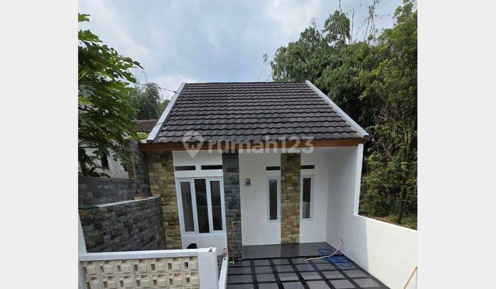 Rumah modern minimalis 1 Lantai di Cijambe Bandung 1