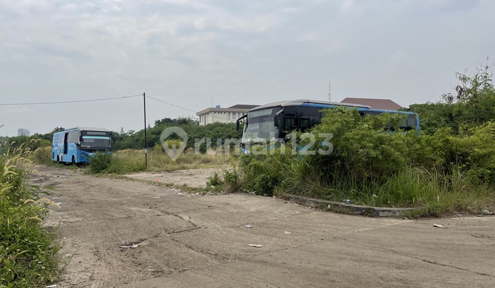 Land in the Center of Bekasi City. Land in the Center of Bekasi City.