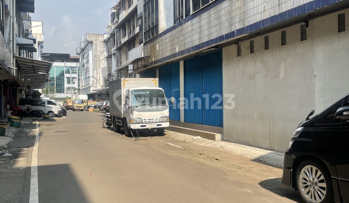 Building at Harco Mangga Dua Electronics, Mangga Dua Raya, North Jakarta, 520.0 m² 2