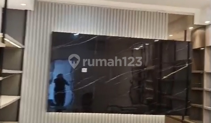 Warehouse 2000 in Cilampe Tangerang Warehouse