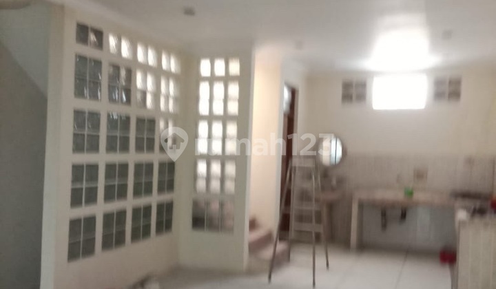 Twin Shophouse 2 in Percetakan Negara, Central Jakarta