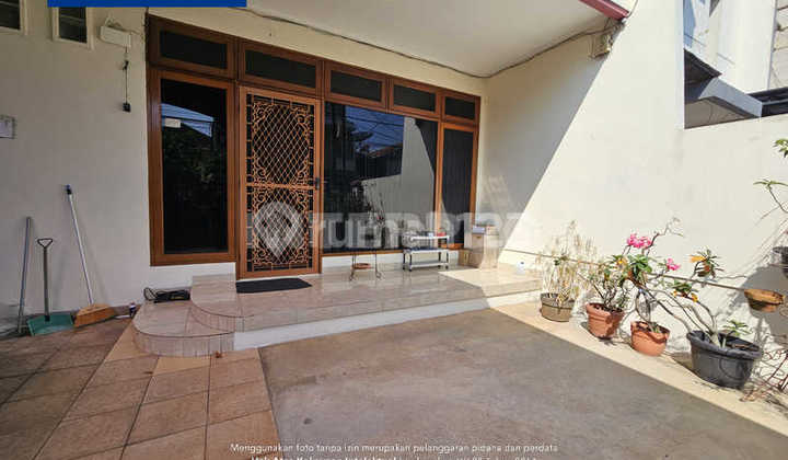 2-Story House for Sale in Puri Indah, Very Well-Maintained 2