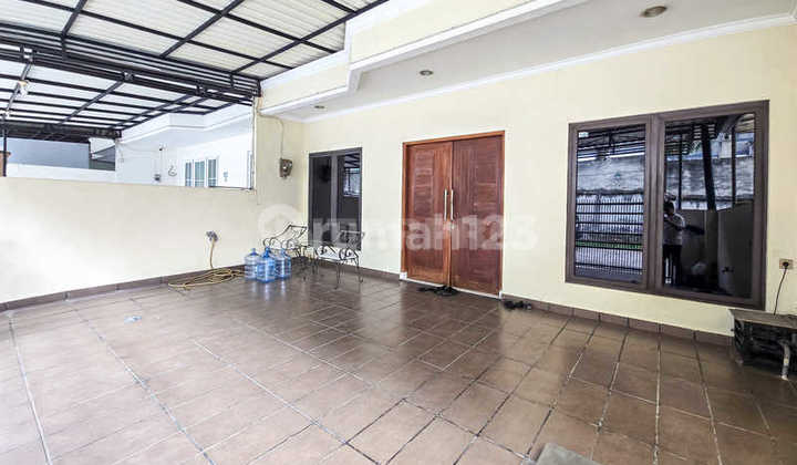 Rumah 2 Lantai Dijual Siap Huni Di Taman Ratu Jakarta Barat 2