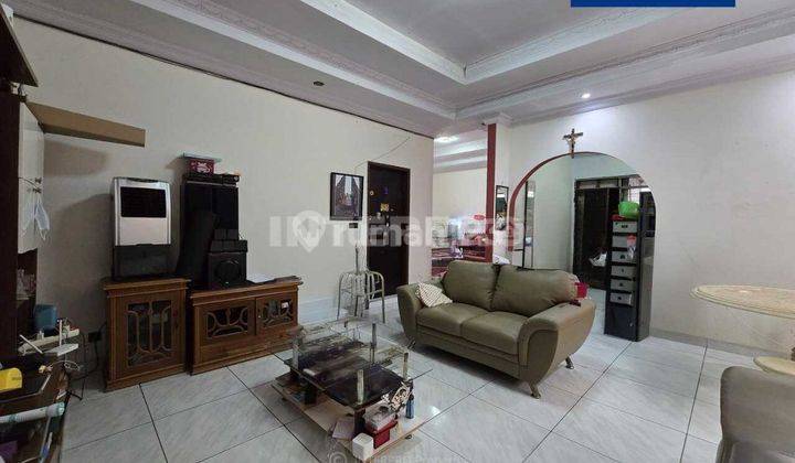 Rumah Minimalis Dijual Akses Jalanan Lebar Lokasi Strategis Di Villa Tomang Mas 1