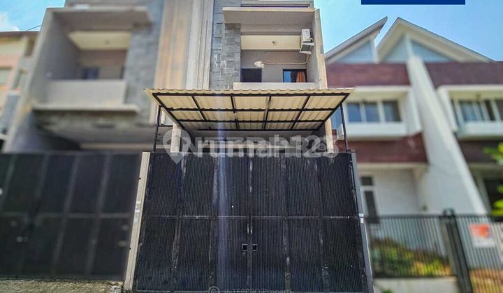 Rumah 2 Lantai Siap Huni Minimalis Lokasi Strategis Di Taman Ratu