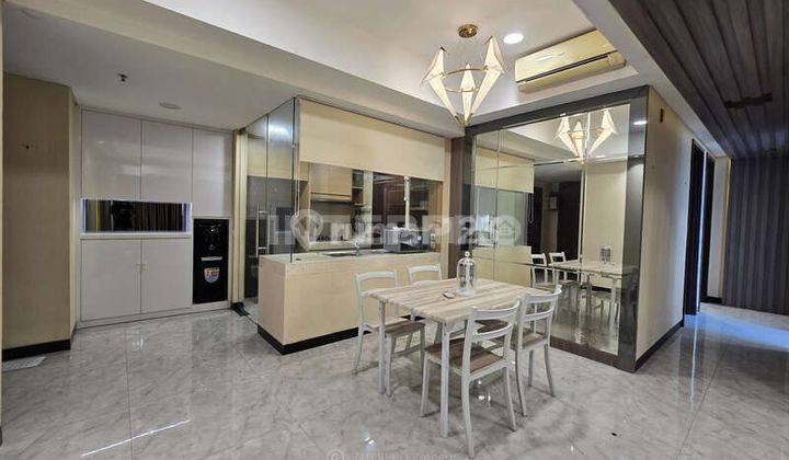 Apartemen St Moritz Tower Royal High Floor 3+1 Bedroom Dijual 1