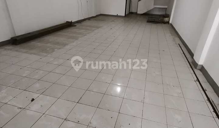 3-Story Shophouse Near Pasir Koja Toll Road, Bandung 2