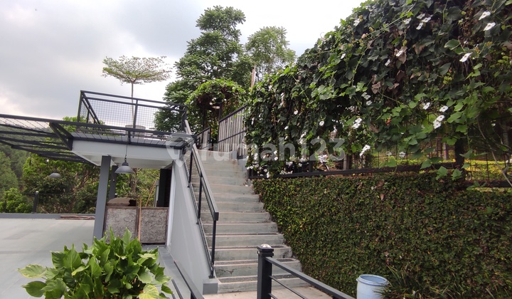 FOR RENT, COMMERCIAL SPACE SUITABLE FOR CAFE/RESTO, MAIN ROAD DAGO GIRI