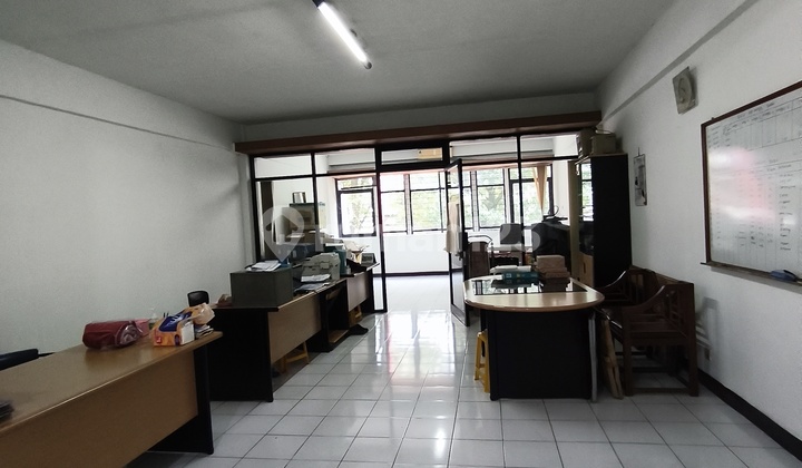 3-Storey Shop House, Suitable for Shop, Office, Warehouse, Near Pasko Toll Road 1