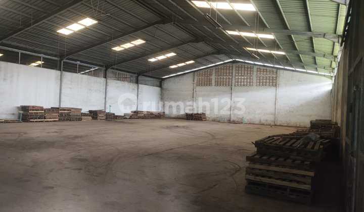 Good Warehouse on Cimareme Main Road, Batujajar Bandung Good Warehouse on Cimareme Main Road, Batujajar Bandung