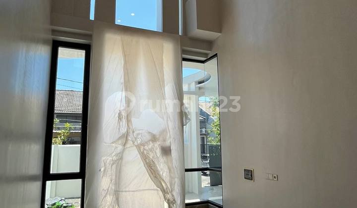 R173brand New Modern Kontemporer Klampis Semolo✅ Ac 3 + Solarhart✅ Vertical Garden