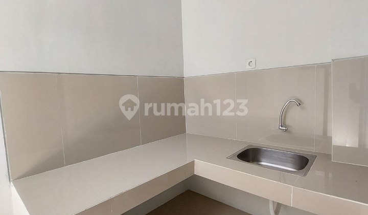 Ssn - *New Land in Eastern Park 2 Stories* 2