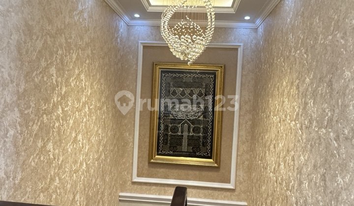 ✅ Fully Furnished Premium, Luxurious Renovation Ready to Occupy‼️ *Selling Central Park A Yani House* 2