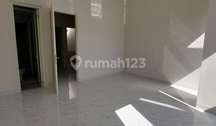 Ssn - *new Gres Minimalis 2 Lt*_*sutorejo Utara*_ *_( Main Road )_* 2