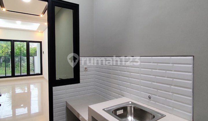 Yes 261*New Gress Sutorejo Modern Minimalist House* 2