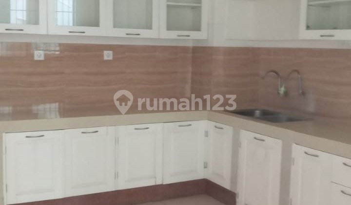 Tio ‼️ *5m-an Manyar2an*_*strategis, Best Deal*_*dijual Rumah 2 Lantai Siap Huni Terawat Di Manyar , Sby Timur*_cocok Untuk Tempat Tinggal / Kantor /komersial_