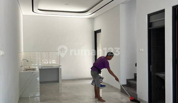 R163brand New Modern Minimalis Di Manyar Tirtoyoso 2