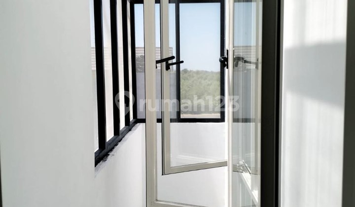 S131*rumah Baru Modern Pakuwon City* 2