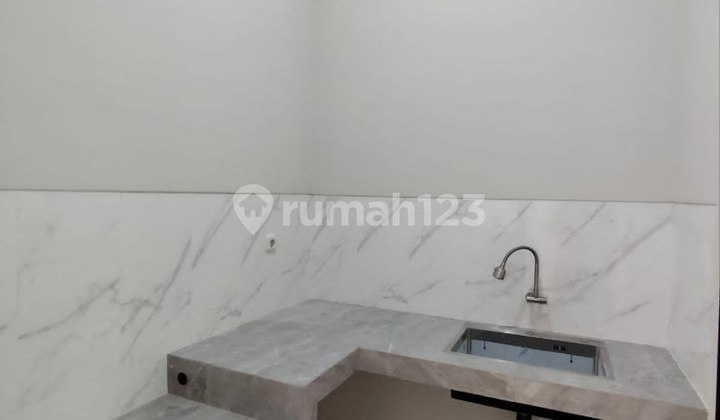 Sim 181*tenggilis Mejoyo Rumah Baru Modern Minimalis*