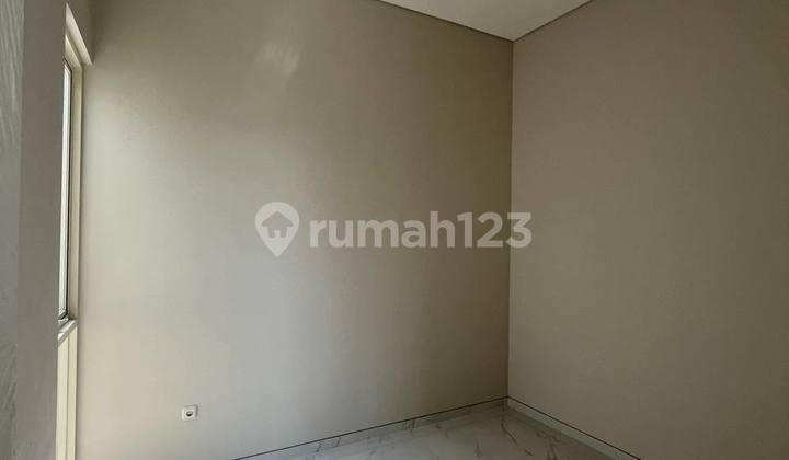 R7 Brand New Hook Manyar North Tirtoyoso 2