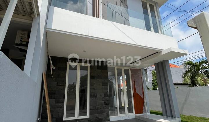 R7 Brand New Hook Manyar Tirtoyoso Utara R7 Brand New Hook Manyar Tirtoyoso Utara