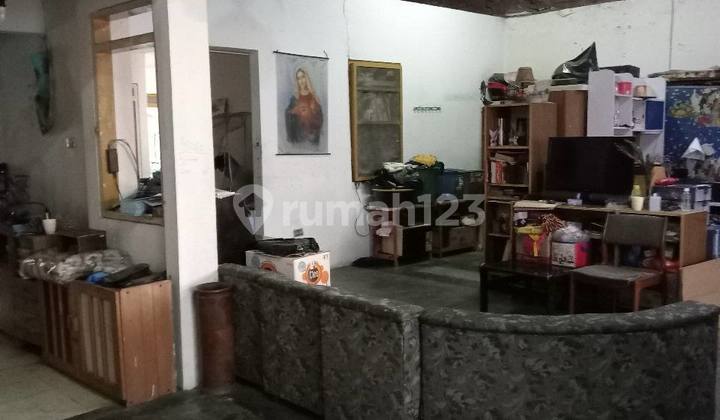 R40 For Sale Strategic House Wisma Permailt 407 (L-shaped)