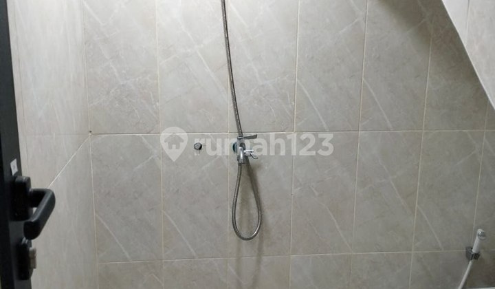 Yes 186 *New Semolowaru Modern Minimalist House* 2