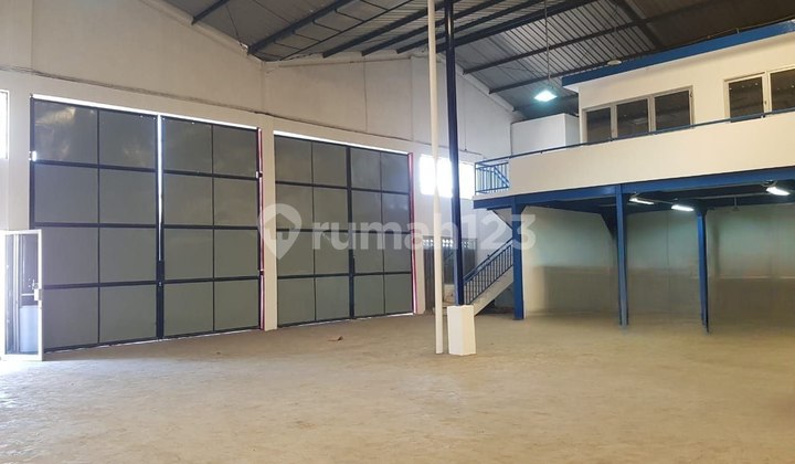 S71*2 Combined Warehouse Becomes 1 New Safe & Lock Renovation East Ring Sidoarjo