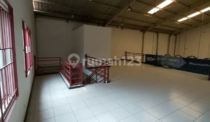 *For Rent: 1.5-Story Shop House in City Center*_East Pucang Anom_