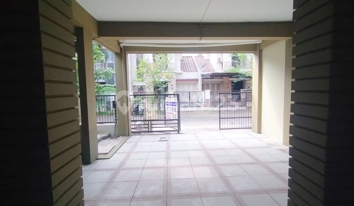 Mic - Building Renovation Upgraded*Central Park A Yani House Behind East Java Regional Police Surabaya 3 Million-ish*✅️ Near East Java Regional Police 2