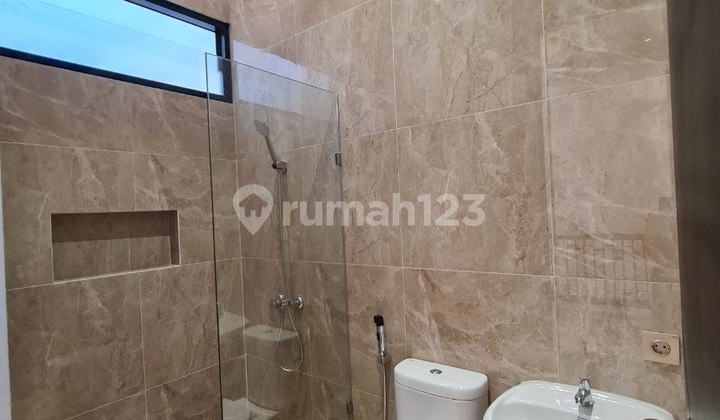 Tj89*dijual Rumah Baru American Modern*darmo Permai Timur  2