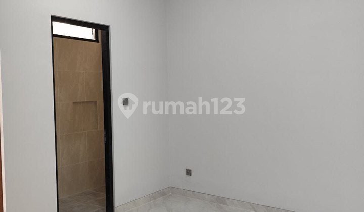 Sim 226*rumah Baru Sutorejo* Bonus Pompa Air Dan Tandon