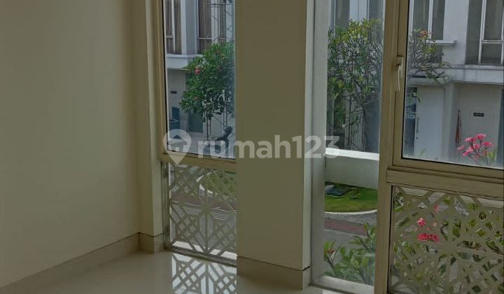 Ssn - *new Gres Grand Pakuwon 2 Lt*_*adelaide Type Sanders*_ 2